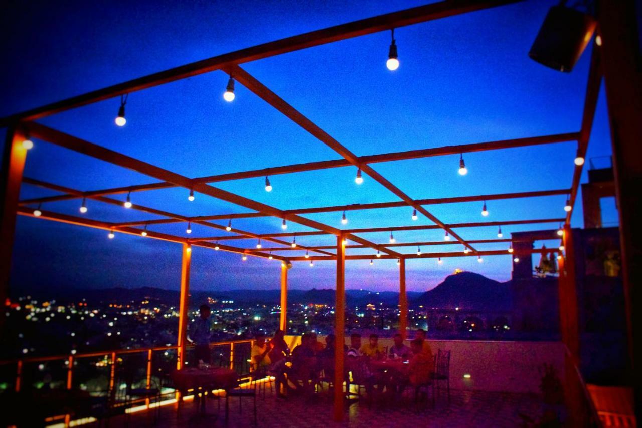 Hotel Kurabar Kothi Udaipur Esterno foto