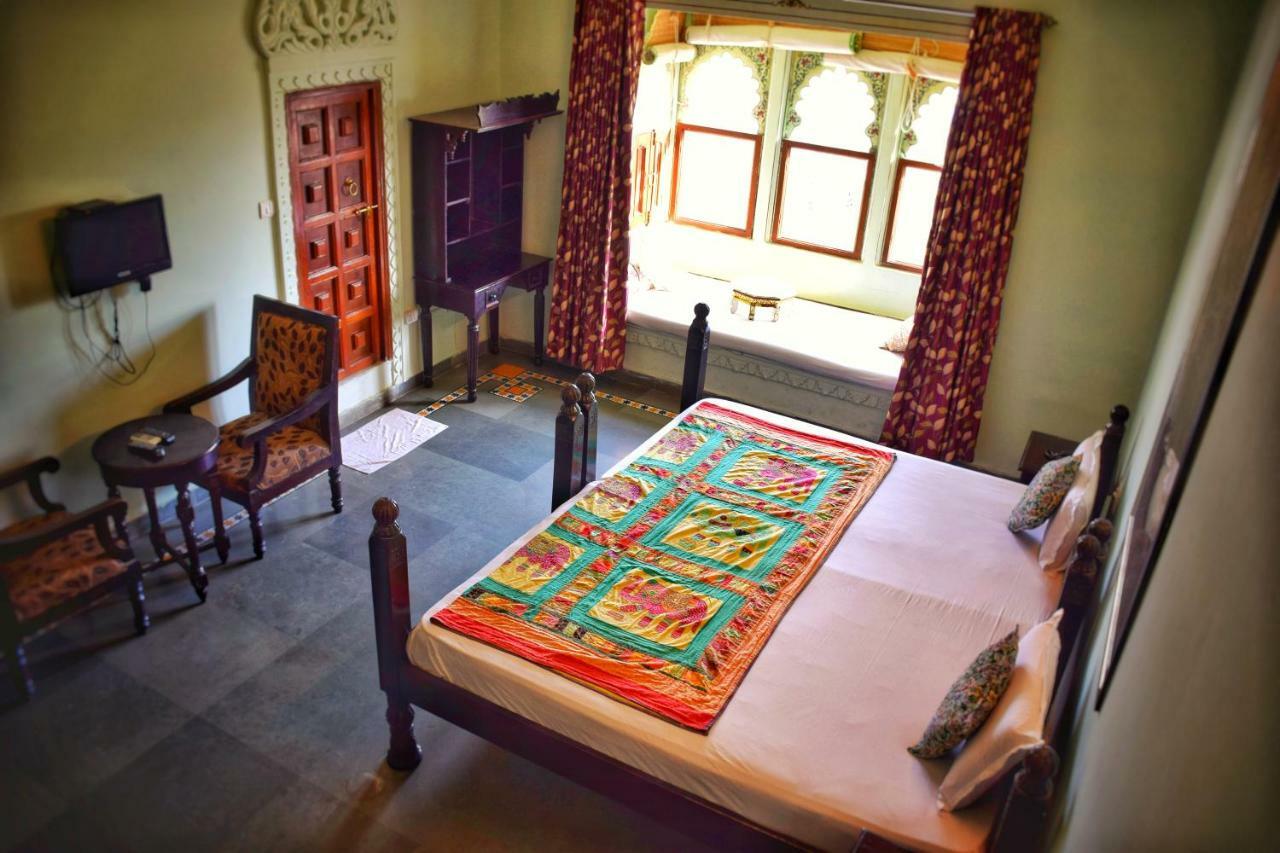 Hotel Kurabar Kothi Udaipur Esterno foto