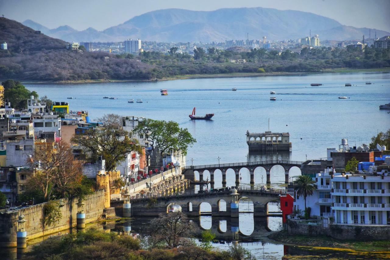 Hotel Kurabar Kothi Udaipur Esterno foto